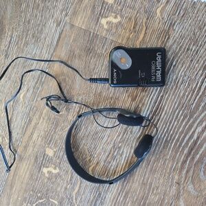 Vintage  Sony Walkinman AM/FM